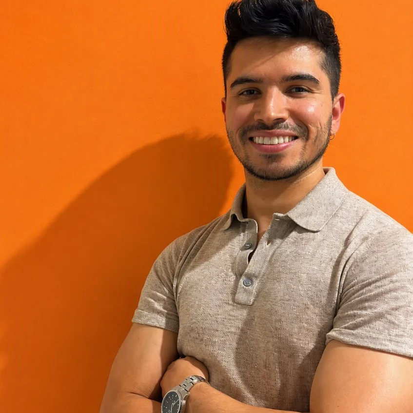 Alfonso Alvarez headshot